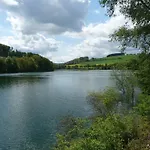 In Sauerland Nahe Winterberg Skifahren *