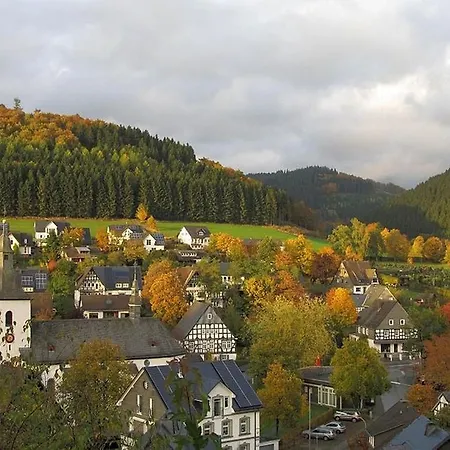In Sauerland Nahe Winterberg Skifahren * Schmallenberg