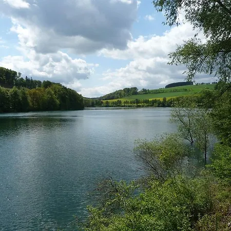 In Sauerland Nahe Winterberg Skifahren *