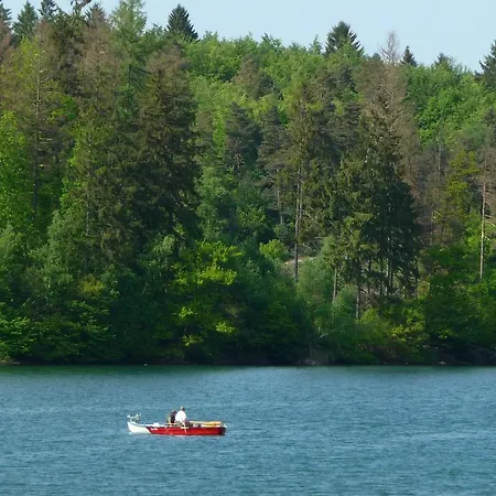 In Sauerland Nahe Winterberg Skifahren