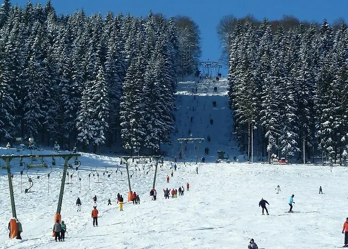 In Sauerland Nahe Winterberg Skifahren 別荘 シュマレンベルク